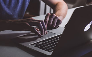 意甲：米兰球员加比亚谈球队1比0战胜罗马队，这场比赛拿3分价值相当6分